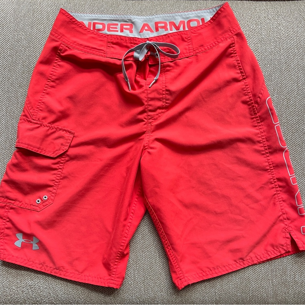 Under Armour Boys Size L Red Swim Trunk Shorts
